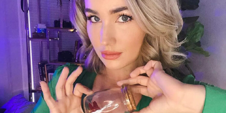 കീഴ്ശ്വാസം-കുപ്പിയിലാക്കി-വിറ്റ്-സ്റ്റെഫാനി-ആഴ്ചയിൽ-നേടുന്നത്-38-ലക്ഷം-രൂപ-വരെ