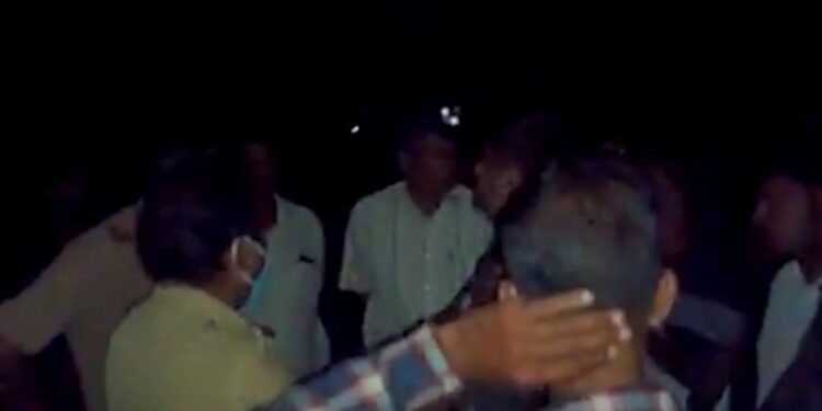 മണ്ണാര്‍ക്കാട്-പുലിയിറങ്ങിയതായി-നാട്ടുകാര്‍;-അന്വേഷണവുമായി-വനം-വകുപ്പ്