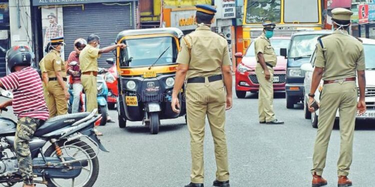 അവധിയിലുള്ള-പോലീസുകാരോട്-തിരിച്ചെത്താന്‍-നിര്‍ദേശം;-സംസ്ഥാനത്ത്-മൂന്ന്-ദിവസം-കര്‍ശന-പരിശോധന