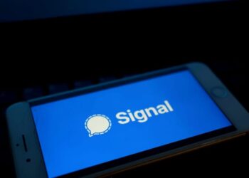 വാട്‌സാപ്പിന്-വെല്ലുവിളി;-സിഗ്നല്‍-ഗ്രൂപ്പ്-വീഡിയോ-കോളില്‍-ഇനി-40-പേര്‍ക്ക്-പങ്കെടുക്കാം