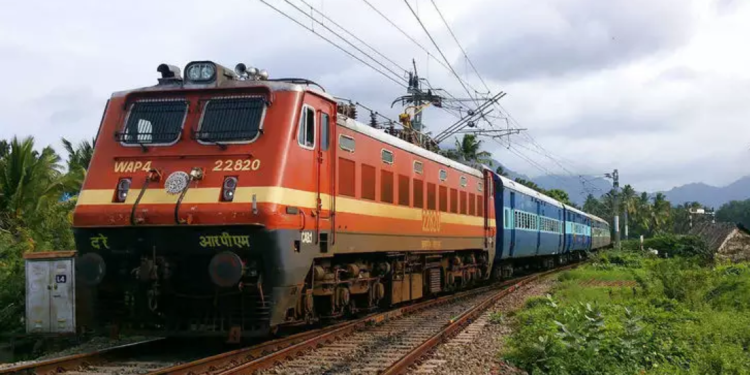 മലബാര്‍,-മാവേലി-എക്‌സ്പ്രസിലും-ചെന്നൈ-മെയിലിലും-റിസര്‍വേഷനില്ലാത്ത-കോച്ചുകള്‍-അനുവദിച്ചു