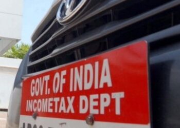 നികുതിവെട്ടിപ്പ്;-ഓപ്പോ,-ഷാവോമി,-വണ്‍പ്ലസ്-ഉള്‍പ്പെടെ-ചൈനീസ്-മൊബൈല്‍-കമ്പനികളില്‍-റെയ്ഡ്