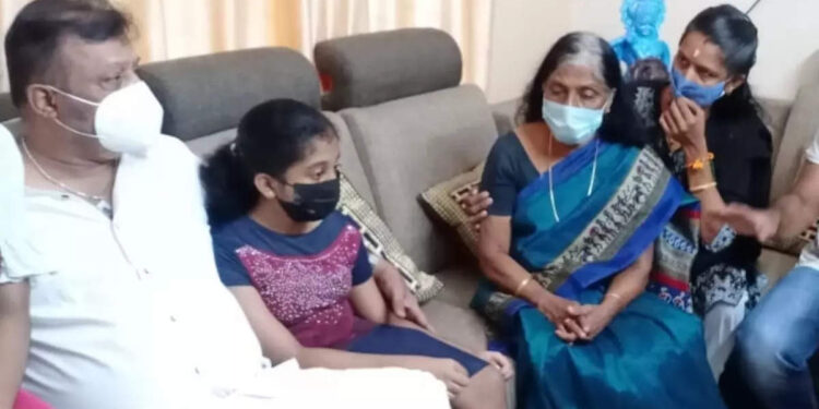 രാഷ്ട്രീയ-കൊലപാതകങ്ങൾ-അവസാനിപ്പിക്കാൻ-ആരുടെയും-കാല്-പിടിക്കാൻ-തയ്യാര്‍:-സുരേഷ്-ഗോപി