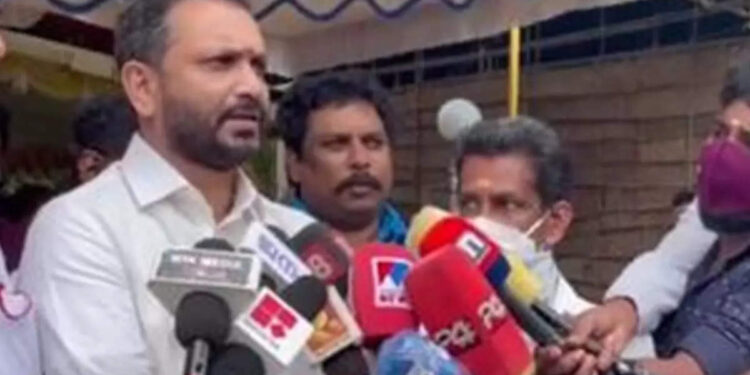 പോലീസിന്-പോപ്പുലർ-ഫ്രണ്ടിനെ-ഭയം;-സ്ലീപ്പർ-സെൽ-പ്രവർത്തിക്കുന്നു;-ആരോപണവുമായി-കെ-സുരേന്ദ്രൻ