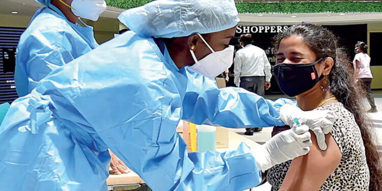 പ്രായം-15-വയസിനു-മുകളിലാണോ?-പട്ടികയിൽ-15-ലക്ഷത്തോളം-പേര്‍;-കൊവിഡ്-വാക്സിന്-ക്രമീകരണങ്ങള്‍-ഇങ്ങനെ