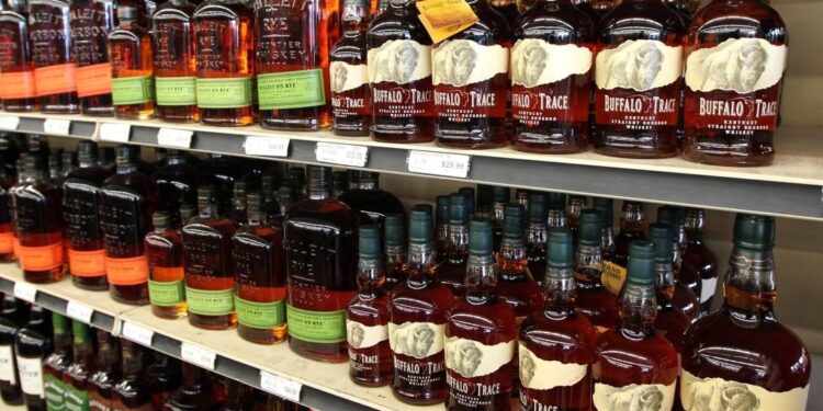 ക്രിസ്മസിന്-മലയാളി-കുടിച്ചത്-65-കോടിയുടെ-മദ്യം;-ഒന്നാംസ്ഥാനത്ത്-തലസ്ഥാനം