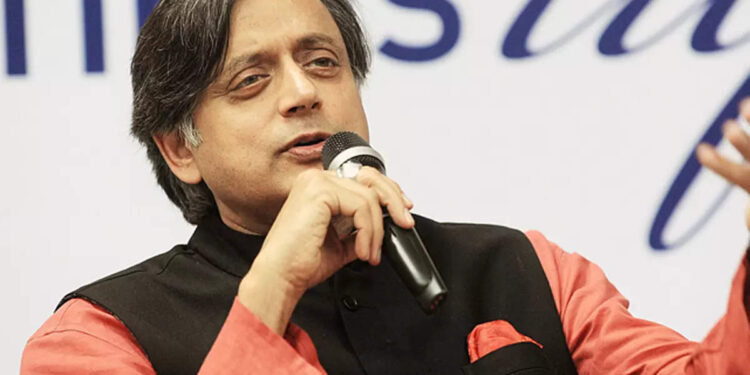 സദ്ഭരണവും-ആരോഗ്യസുരക്ഷയും-എന്താണെന്ന്-കേരളത്തെ-കണ്ടു-പഠിക്കണം:-യോഗിയെ-പരിഹസിച്ച്-ശശി-തരൂര്‍