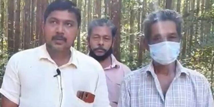 കാണാതായ-ആണ്‍കുട്ടികളുടെ-ബാഗ്-പാലോട്-വനമേഖലയില്‍-കണ്ടെത്തി