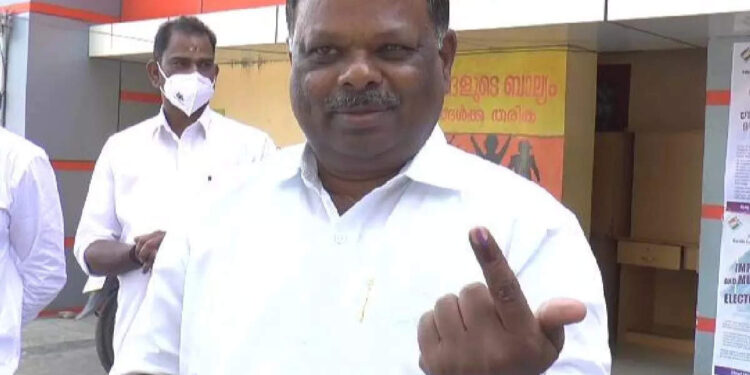 സിപിഐയിലേക്ക്-പോകുമോ?-സിപിഎം-അപമാനിച്ച്-പുറത്താക്കിയെന്ന്-എസ്-രാജേന്ദ്രൻ