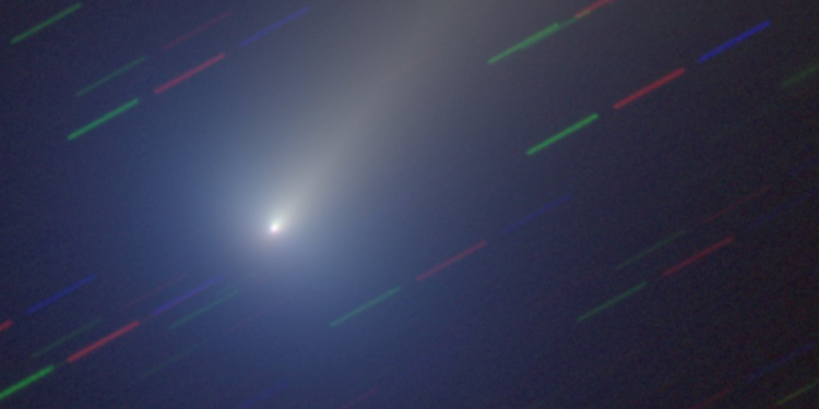 ഇരട്ട-വാലുമായി-ലിയോണാർഡ്-ധൂമകേതു-പോയ്-മറയുന്നു;-ഇപ്പോൾ-നോക്കിയാൽ-കാണാം