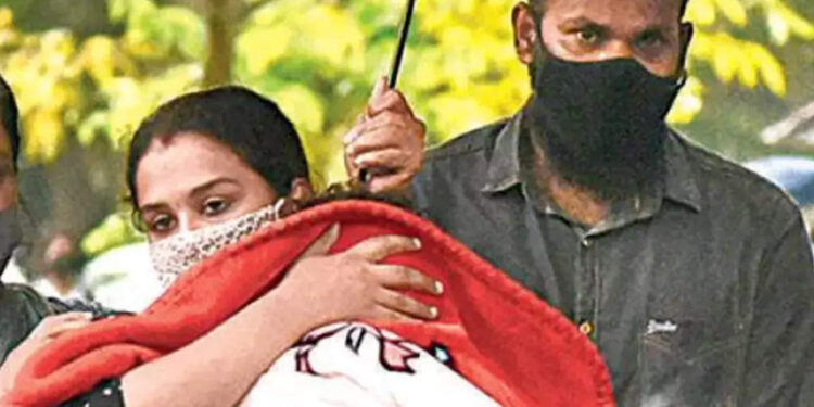 അനുപമയും-അജിത്തും-വിവാഹിതരായി;-ദൃക്സാക്ഷിയായി-കുഞ്ഞ്-ഏദൻ