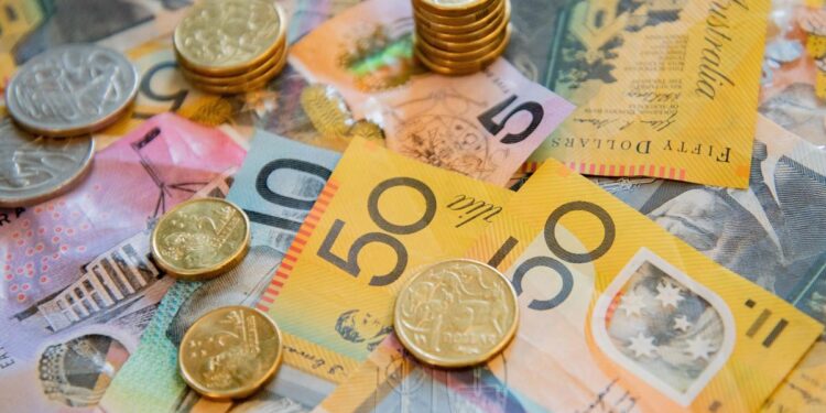 ദശലക്ഷക്കണക്കിന് ഓസ്‌ട്രേലിയക്കാർക്ക് കൂടുതൽ പണവുമായി പുതുവർഷം.