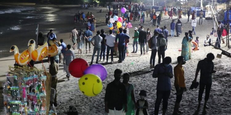 പുതുവര്ഷത്തെ-വരവേറ്റ്-ലോകം;-സംസ്ഥാനത്തെ-ആഘോഷങ്ങള്-കടുത്ത-നിയന്ത്രണത്തില്