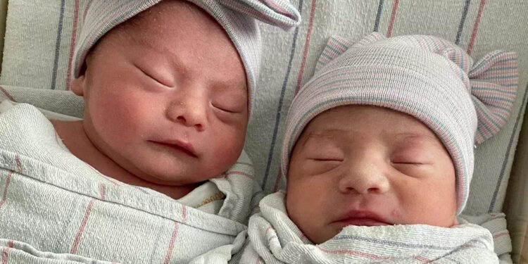 ഇരട്ടക്കുട്ടികളിൽ-ആൺകുട്ടി-ജനിച്ചത്-2021ലും-പെൺകുട്ടി-2022ലും,-അതെങ്ങനെ-ശരിയാകും?