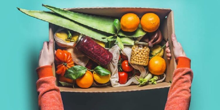 കാബേജിനും-അരിക്കും-പകരം-സിഗരറ്റും-ഫോണും;-കോവിഡ്-നിയന്ത്രണം-കടുപ്പിച്ചതോടെ-ബാർട്ടറുമായി-ചൈനാക്കാർ