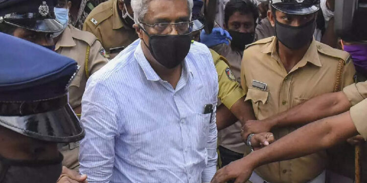 എം-ശിവശങ്കറിൻ്റെ-സസ്പെൻഷൻ-പിൻവലിച്ചു;-മുഖ്യമന്ത്രി-ഫയലിൽ-ഒപ്പുവച്ചു