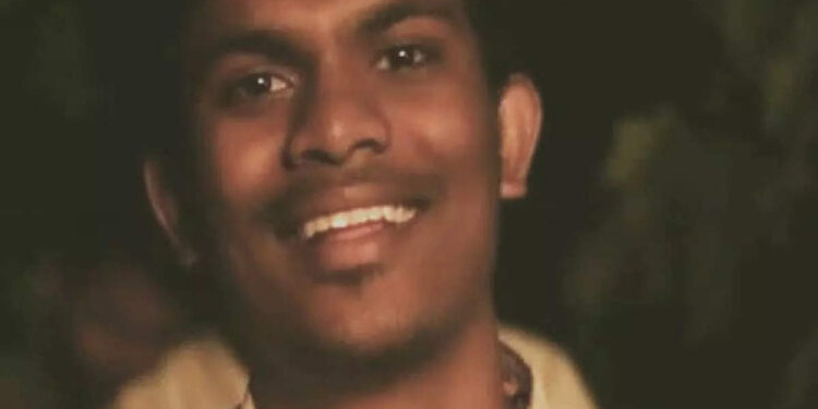 ‘കുത്തേറ്റ്-ധീരജിൻ്റെ-ഹൃദയത്തിൻ്റെ-അറകൾ-തകർന്നു;-പോസ്റ്റ്-മോർട്ടം-റിപ്പോർട്ട്