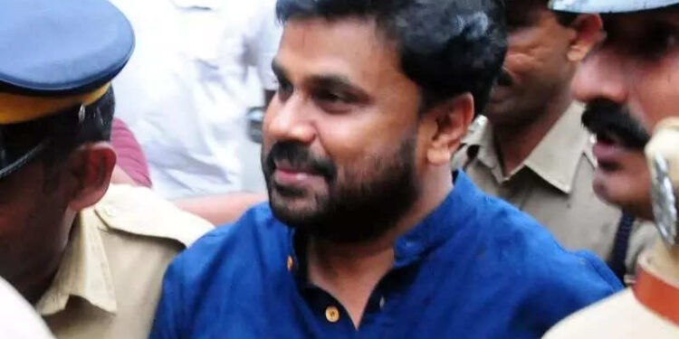 വെള്ളിയാഴ്ച-വരെ-ദിലീപിനെ-അറസ്റ്റ്-ചെയ്യില്ലെന്ന്-സർക്കാർ-കോടതിയിൽ