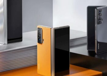 ആദ്യ-ഫോള്‍ഡബിള്‍-സ്മാര്‍ട്‌ഫോണ്‍-‘മാജിക്-വി’-പുറത്തിറക്കി-ഓണര്‍