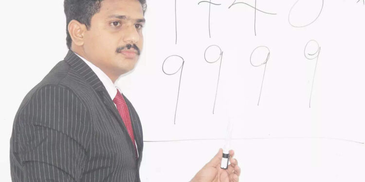 ‘ഇനിയും-സർക്കാരിനെ-കാത്തു-നിൽക്കുന്നില്ല’;-ഗണിതമാന്ത്രികൻ-വിവേക്-രാജ്-പറയുന്നു