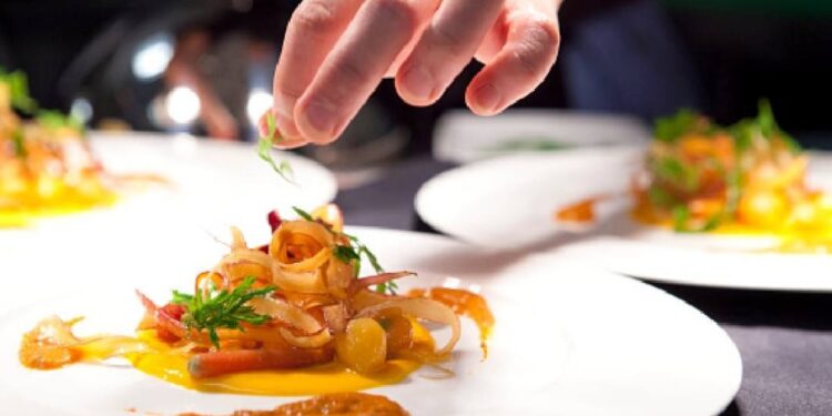 ഓർഡർ-ചെയ്ത്-14-സെക്കൻഡിനുള്ളിൽ-ഭക്ഷണം-മുന്നിലെത്തും;-റെക്കോഡിട്ട്-റെസ്റ്ററന്റ്