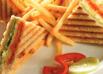 ഞൊടിയിടയിലൊരു-ബ്രേക്-ഫാസ്റ്റ്;-പനീര്‍-ബുര്‍ജി-സാന്‍ഡ്-വിച്ച്