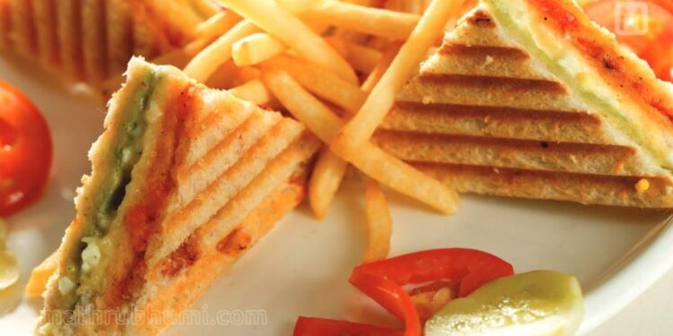 ഞൊടിയിടയിലൊരു-ബ്രേക്-ഫാസ്റ്റ്;-പനീര്‍-ബുര്‍ജി-സാന്‍ഡ്-വിച്ച്