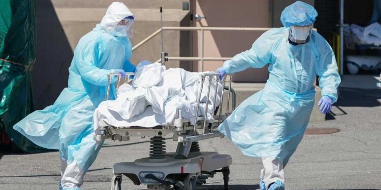 76-പേർ-കൂടി-കൊവിഡ്-ബാധിച്ച്-മരിച്ചു;-ആശുപത്രികളിൽ-‘കോഡ്-ബ്രൗൺ’-അലർട്ട്