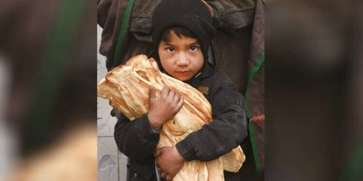 കടുത്തപട്ടിണിയിൽ-അഫ്ഗാനിസ്താൻ;-ഒരു-നേരം-പോലും-വയര്‍-നിറയാതെ-ലക്ഷക്കണക്കിന്-കുട്ടികളും