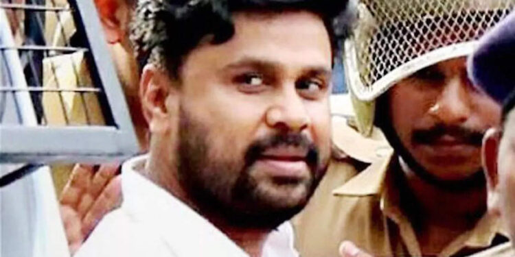 ഗൂഢാലോചനക്കേസ്:-ദിലീപിനെ-അറസ്റ്റ്-ചെയ്യരുതെന്ന്-ഹൈക്കോടതി;-ചോദ്യം-ചെയ്യലിന്-അനുമതി