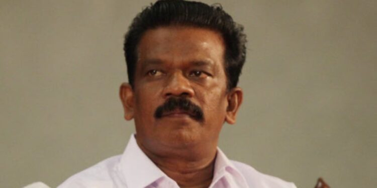 ഗുരുവായൂര്‍-ദേവസ്വത്തിന്റെ-‘ബ്രാഹ്മണരെ-ആവശ്യമുണ്ട്’-പരസ്യം;-മന്ത്രി-രാധാകൃഷ്ണന്‍-ഇടപെട്ട്-റദ്ദാക്കി