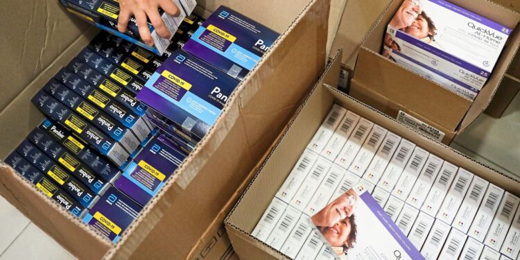 NSW സർക്കാർ വാഗ്ദാനം ചെയ്ത സൗജന്യ റാപ്പിഡ് ആന്റിജൻ ടെസ്റ്റുകൾക്കുള്ള കിറ്റെത്തി