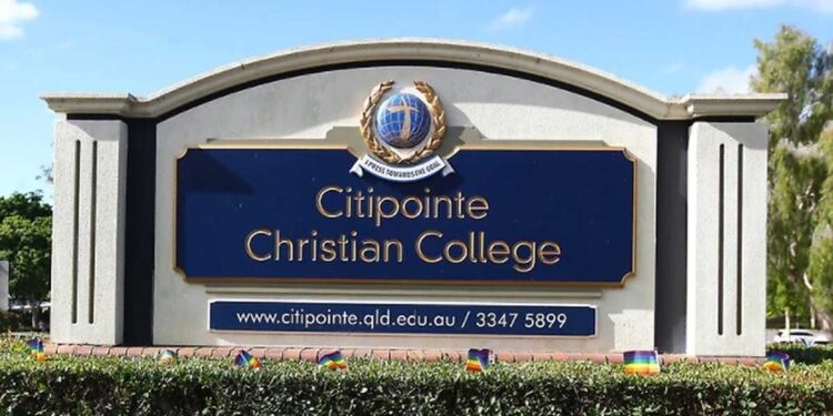 സ്‌കൂള്‍-പ്രവേശനം:-സ്വവര്‍ഗ്ഗ-ലൈംഗികതയെ-അപലപിക്കണമെന്ന-നിബന്ധന-സ്‌കൂള്‍-പിന്‍വലിച്ചു