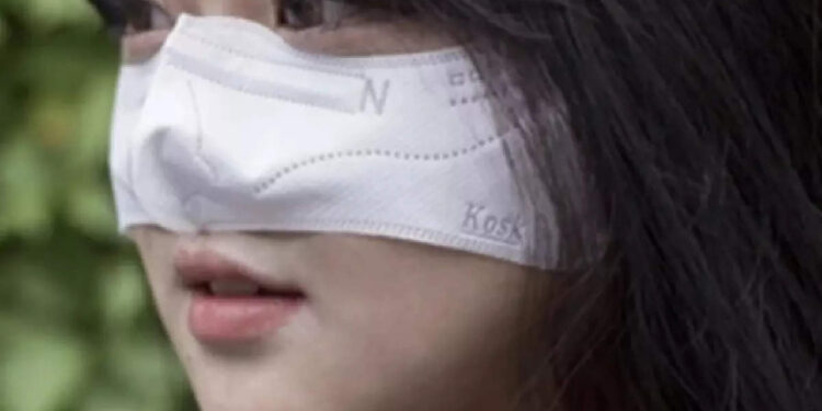 മാസ്കല്ല,-ഇത്-കോസ്ക്ക്!-മറയ്ക്കുക-മൂക്ക്-മാത്രം,-ലേശം-ഓവറല്ലേ-എന്ന്-സൈബർലോകം