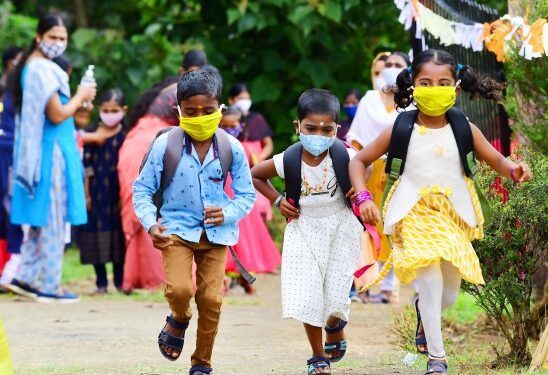 സ്‌കൂളുകളും-കോളേജുകളും-തുറക്കുന്നു
