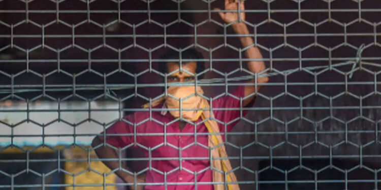 കൊവിഡ്-വ്യാപനം-കുറയുന്നു;-ഇന്ന്-സംസ്ഥാനത്ത്-ലോക്ക്-ഡൗണിനു-സമാനമായ-നിയന്ത്രണങ്ങൾ