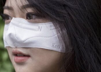 ഭക്ഷണം-കഴിക്കുമ്പോൾ-മാസ്ക്-മാറ്റേണ്ട,-മൂക്കിന്-മുകളിൽ-വെക്കാം;-പുത്തൻ-ഡിസൈനുമായി-കൊറിയൻ-കമ്പനി