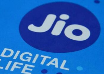 ജിയോയുടെ-വിന്‍ഡോസ്-10-ലാപ്‌ടോപ്പ്-ജിയോബുക്ക്-ഉടനെത്തും