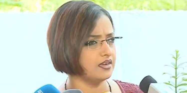 ആത്മഹത്യയുടെ-വക്കിലുള്ള-തനിക്ക്-പേടിക്കാനില്ല,-അന്വേഷണവുമായി-സഹകരിക്കും:-സ്വപ്‌ന-സുരേഷ്