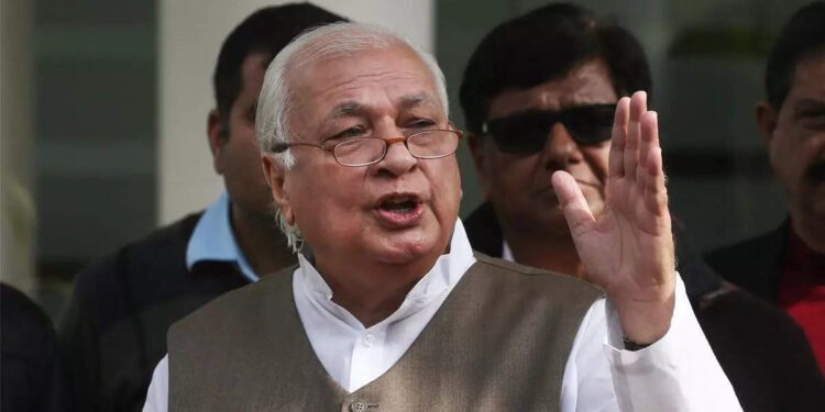 ഇസ്ലാമിന്‍റെ-ചരിത്രത്തിൽ-സ്ത്രീകൾ-ഹിജാബിന്-എതിരായിരുന്നു:-ഗവർണർ