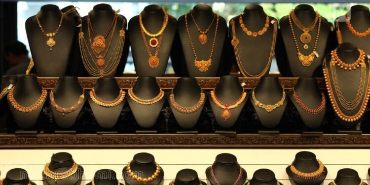 സ്വര്‍ണവിലയില്‍-വന്‍-വര്‍ധന;-പവന്-800-രൂപ-കൂടി