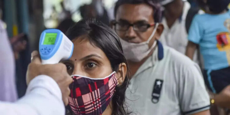 കൊവിഡ്-മൂന്നാം-തരംഗത്തിലെ-നിയന്ത്രണമില്ലാത്ത-ആദ്യ-ഞായർ;-സംസ്ഥാനം-പൂർവ്വ-സ്ഥിതിയിലേക്ക്