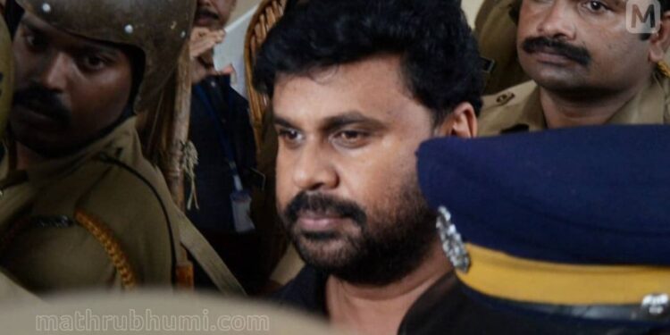 തുടരന്വേഷണം-റദ്ദാക്കണമെന്ന-ദിലീപിന്റെ-ഹര്‍ജി;-കേസില്‍-കക്ഷിചേരാന്‍-ആക്രമിക്കപ്പെട്ട-നടി