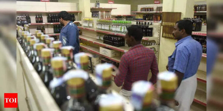 ക്യൂ-നിൽക്കാതെ-മദ്യം;-ഒരു-വർഷത്തിനകം-എല്ലാ-ബെവ്കോ-ഔട്ട്ലെറ്റുകളും-വാക്ക്-ഇൻ-ആക്കാൻ-സർക്കാർ