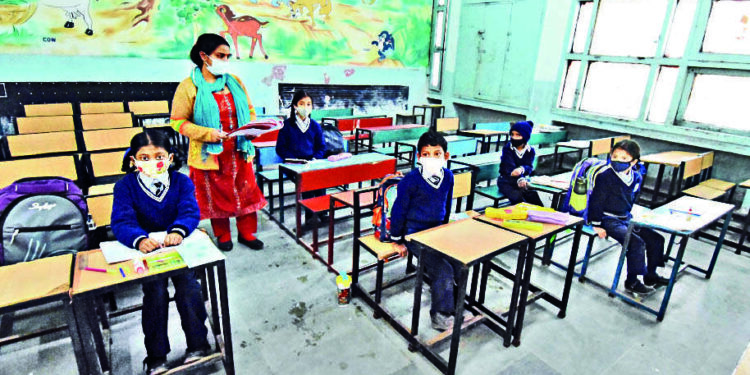 9-വരെയുള്ള-ക്ലാസുകളിലെ-വാർഷിക-പരീക്ഷ-ഏപ്രിൽ-പത്തിനകം-തീര്‍ക്കും