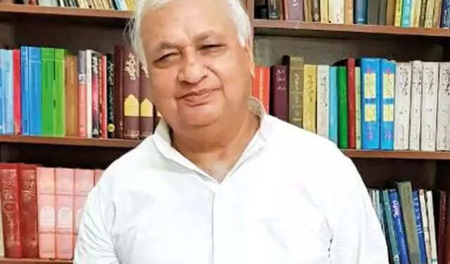 സർക്കാർ-രാജ്ഭവനെ-നിയന്ത്രിക്കണ്ട;-എങ്ങനെ-പെരുമാറണമെന്ന്-പ്രതിപക്ഷ-നേതാവിന്-ധാരണയില്ല:-ഗവർണർ