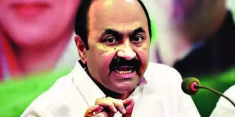 ‘അത്-തന്നെ-കള്ളക്കണക്ക്,-ഡൽഹിയിൽ-ഇടനിലക്കാർ,-സിൽവർ-ലൈൻ-ഉപേക്ഷിച്ചുവെന്ന്-പറയും-വരെ-പ്രതിഷേധം’