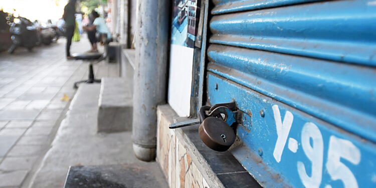 പൊതു-പണിമുടക്ക്-കേരളത്തിൽ-ബന്ദ്-ആകുമോ?-പങ്കെടുക്കുന്ന-തൊഴിലാളി-സംഘടനകൾ-ഏതെല്ലാം?-വിശദാംശങ്ങളറിയാം