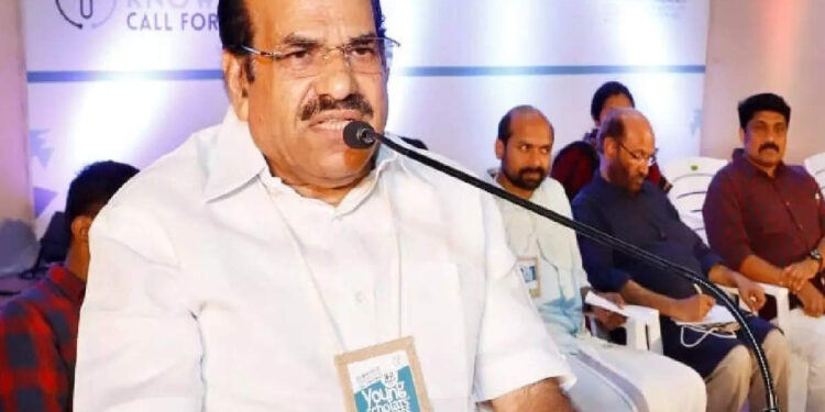 ‘ബ്രിട്ടീഷുകാർക്കെതിരെ-പണിമുടക്കിയത്‌-കോടതിയുടെ-അനുമതിയോടെയല്ല’;-വേതനം-പോയാലും-പണിമുടക്കണമെന്ന്-കോടിയേരി