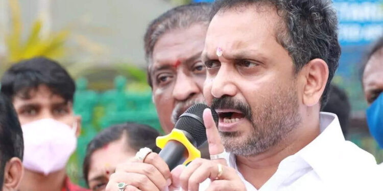 ബസ്-–-ഓട്ടോ-ചാർജ്-വർദ്ധന-ജനങ്ങളോടുള്ള-വെല്ലുവിളിയെന്ന്-ബിജെപി